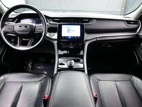 Used 2021 Jeep Grand Cherokee L Limited AWD/4WD image 20