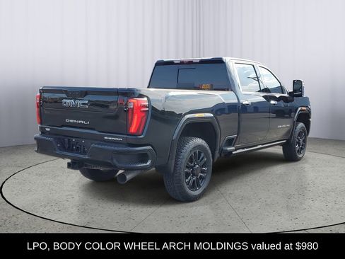 Used 2024 GMC Sierra 2500 Denali Ultimate image 3