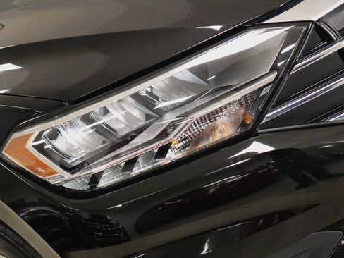 Used 2019 Volkswagen Jetta SE w/ Cold Weather Package FWD image 98