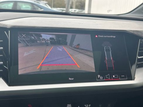 Used 2023 Audi Q4 e-tron Premium Plus w/ Premium Plus image 18