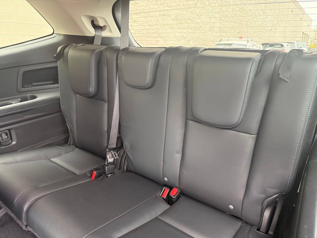 Used 2023 Subaru Ascent Limited AWD/4WD image 31