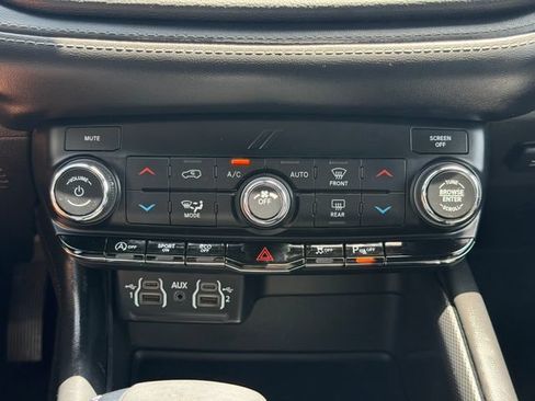 Used 2021 Dodge Durango GT w/ Blacktop Package AWD/4WD image 29