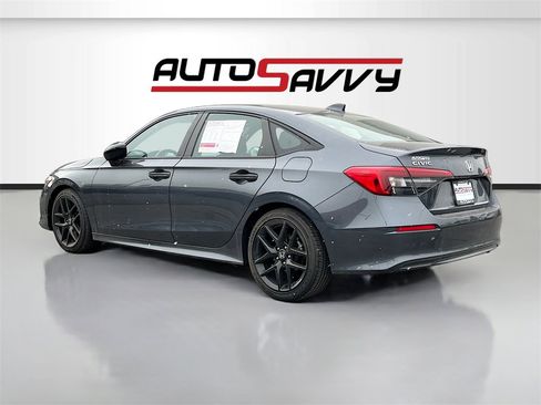 Used 2023 Honda Civic Sport image 5