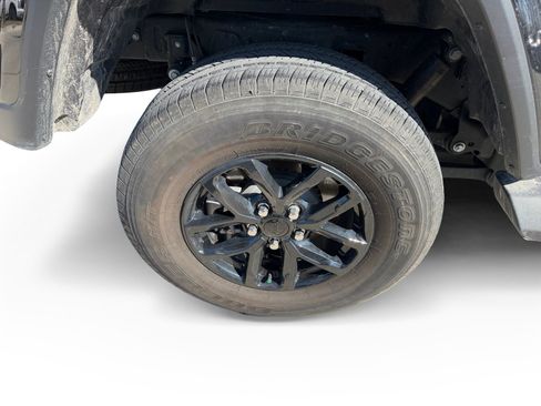 Used 2023 Jeep Gladiator Sport image 17