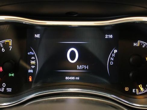 Used 2020 Jeep Grand Cherokee Limited w/ Luxury Group II RWD image 25
