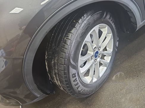 Used 2020 Ford Escape SE FWD image 30