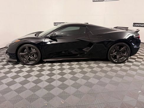 Used 2023 Chevrolet Corvette Z06 RWD image 4