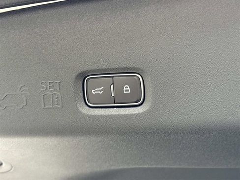 New 2026 Lincoln Navigator Black Label image 13