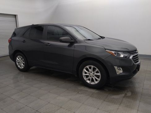 Used 2020 Chevrolet Equinox LS w/ LS Convenience Package FWD image 11