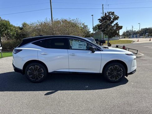 New 2026 Nissan Murano Platinum w/ Cargo Package image 2