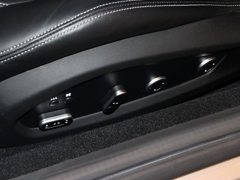 Certified 2017 Ferrari GTC4Lusso image 75