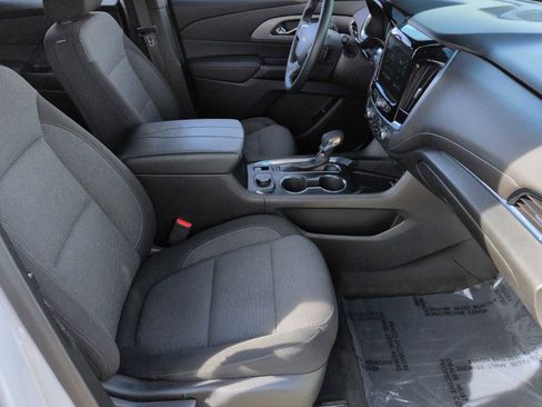 Used 2023 Chevrolet Traverse LT image 22
