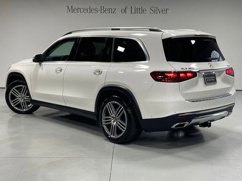 Used 2024 Mercedes-Benz GLS 450 4MATIC image 3