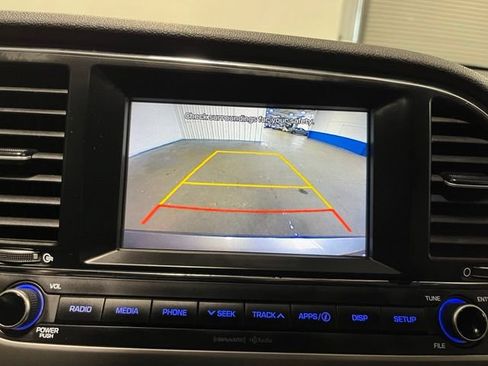 Used 2018 Hyundai Elantra Value Edition FWD image 26