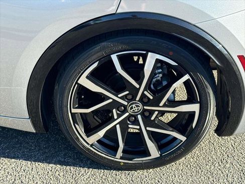 Certified 2024 Toyota Prius Prime image 31