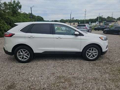 Used 2022 Ford Edge SEL w/ Convenience Package AWD/4WD image 3