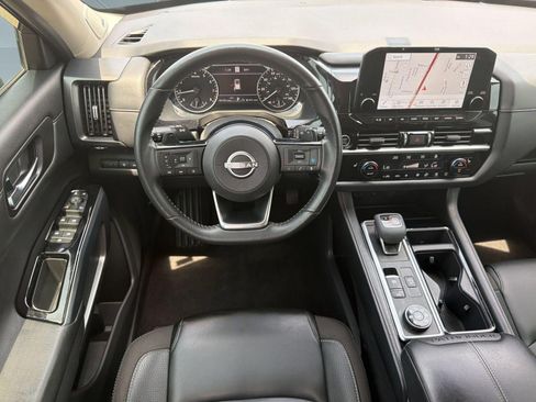 Used 2023 Nissan Pathfinder SL w/ SL Premium Package AWD/4WD image 29