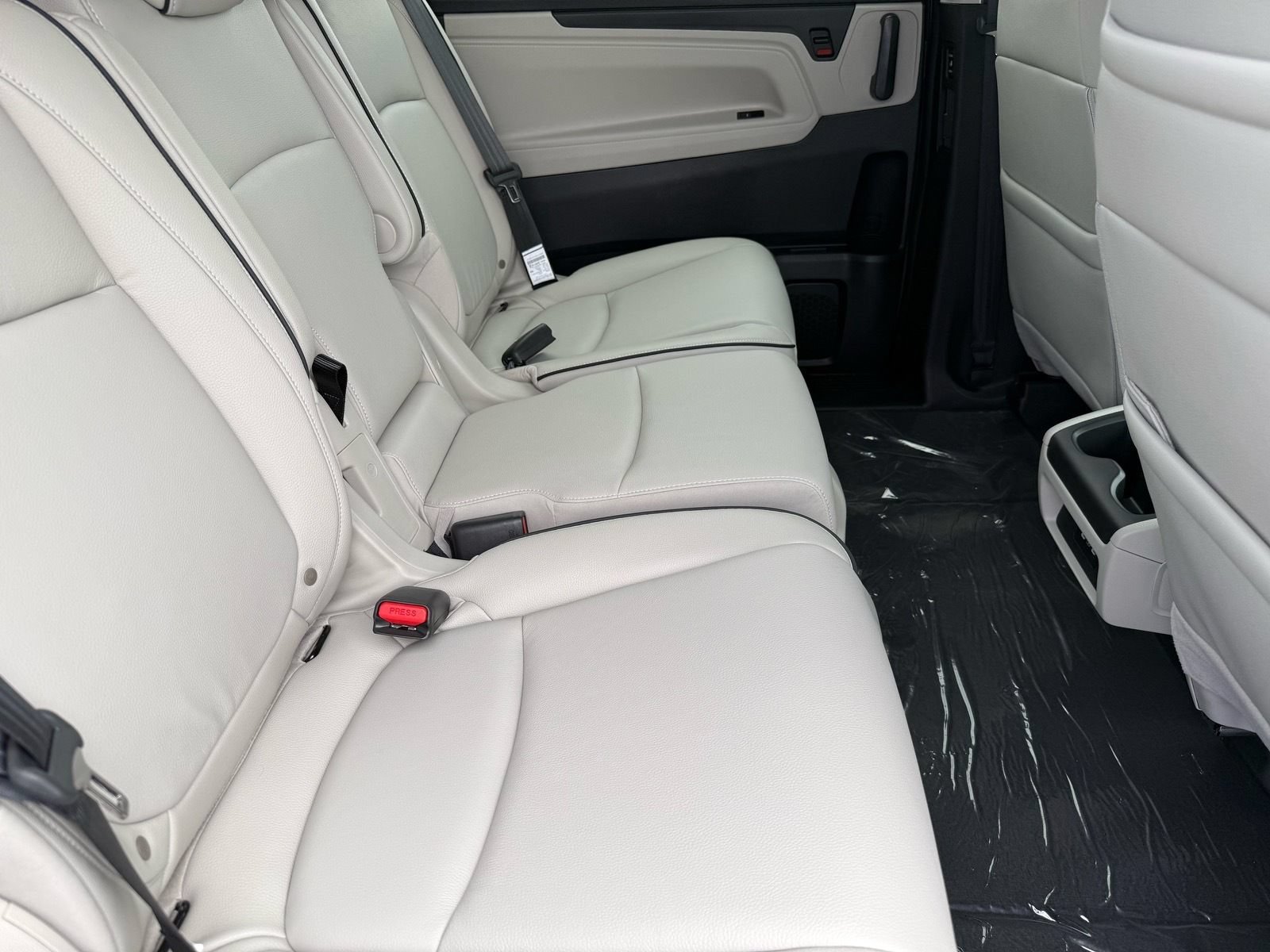 New 2026 Honda Odyssey Touring image 24