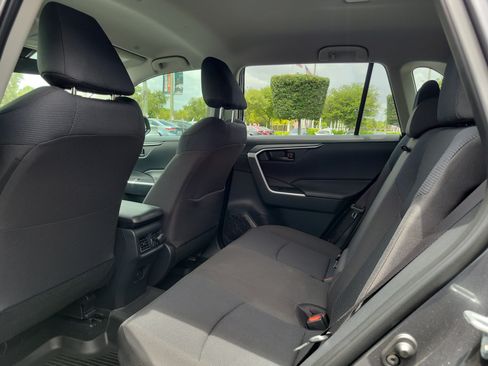 Used 2025 Toyota RAV4 LE AWD/4WD image 18
