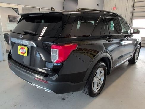 Certified 2023 Ford Explorer XLT AWD/4WD image 5