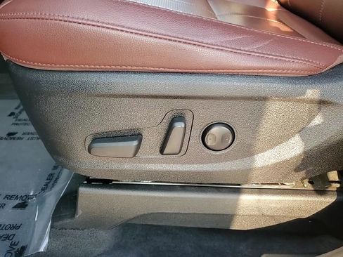 Used 2023 Kia Telluride EX image 14