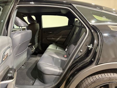 Used 2026 Toyota Crown AWD/4WD image 19