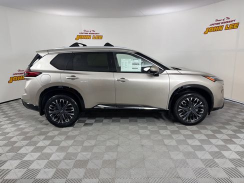 New 2026 Nissan Rogue Platinum w/ Platinum Premium Package image 7