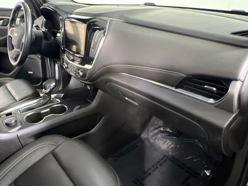 Used 2023 Chevrolet Traverse LT w/ LT Premium Package AWD/4WD image 10
