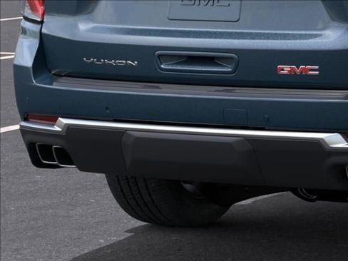New 2026 GMC Yukon XL Denali w/ Sun & Power Step Package AWD/4WD image 14
