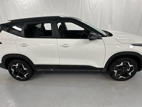 New 2026 Kia Seltos S AWD/4WD image 2
