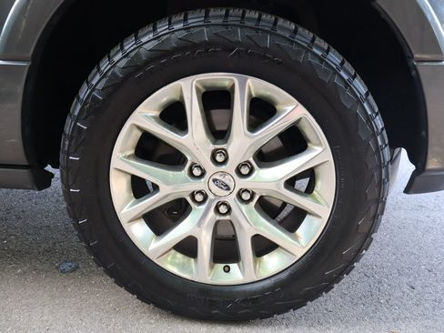 Used 2015 Ford Expedition Limited w/ Equipment Group 301A AWD/4WD image 46