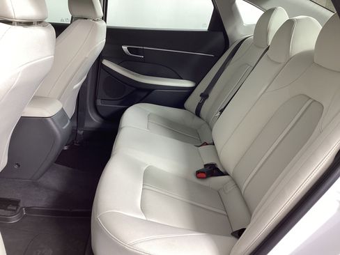 Certified 2025 Hyundai Sonata SE image 32