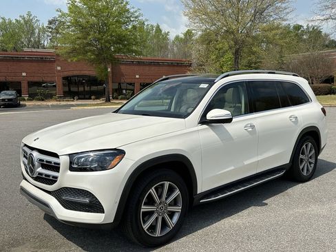 Used 2023 Mercedes-Benz GLS 450 4MATIC image 4