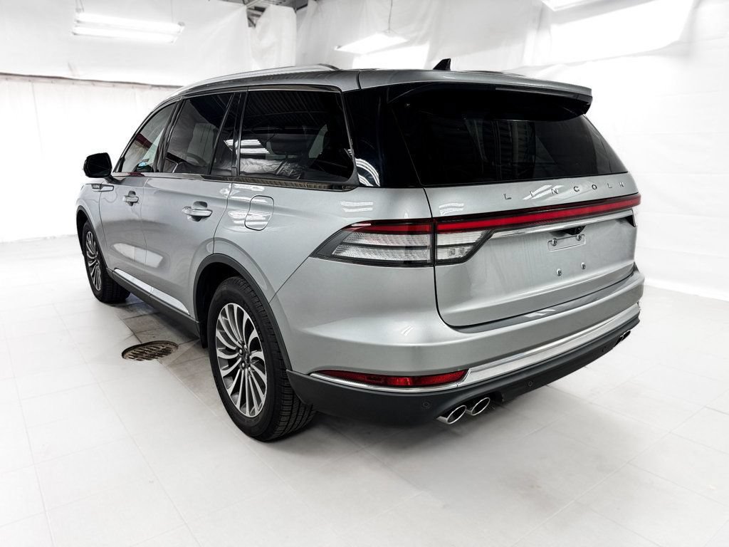 Used 2022 Lincoln Aviator Reserve w/ Elements Package Plus AWD/4WD image 4