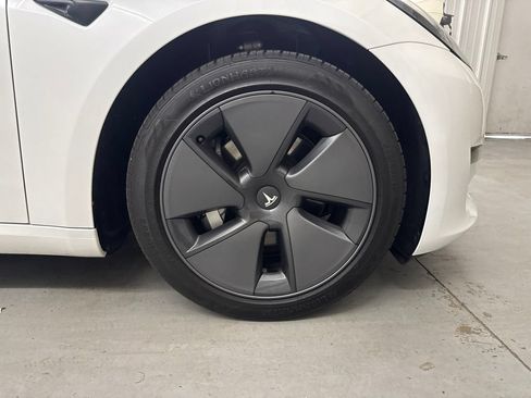 Used 2023 Tesla Model 3 Standard Range RWD image 24