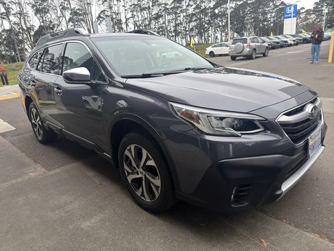 Used 2022 Subaru Outback Touring AWD/4WD image 19
