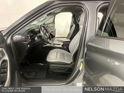 Used 2021 Ford Explorer XLT w/ Equipment Group 202A RWD image 11