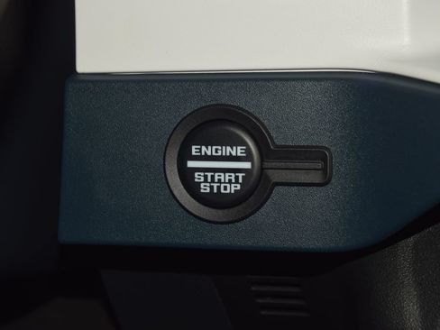 Used 2025 Ford Bronco Heritage Edition AWD/4WD image 32