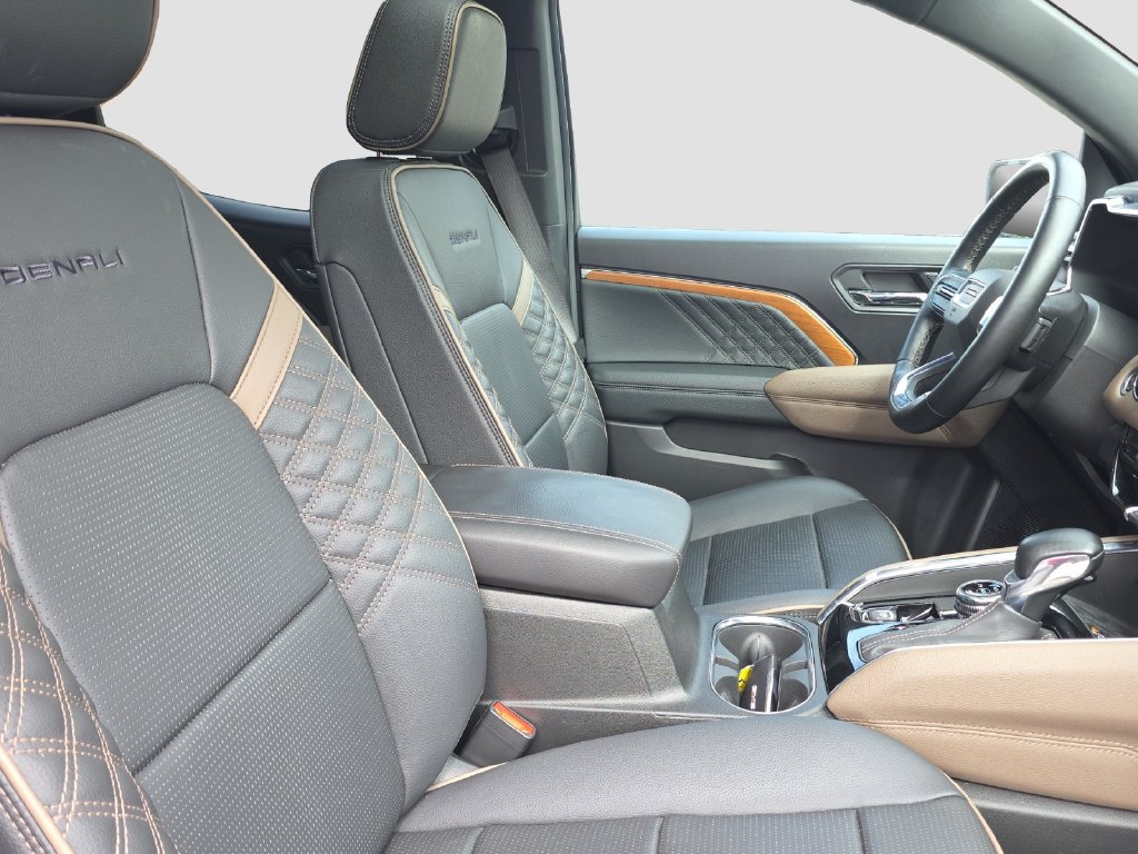 Used 2024 GMC Canyon Denali AWD/4WD image 20