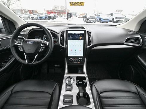 Used 2024 Ford Edge SEL w/ Convenience Package image 30