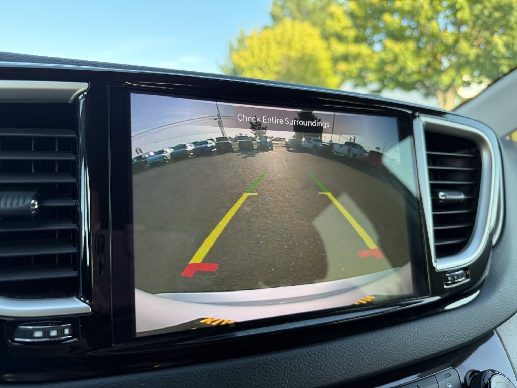Used 2024 Chrysler Pacifica Touring-L FWD image 29