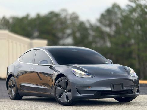 Used 2020 Tesla Model 3 image 5