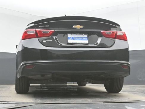 Used 2022 Chevrolet Malibu LS FWD image 43