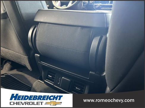 Used 2023 Chevrolet Silverado 1500 LT AWD/4WD image 17