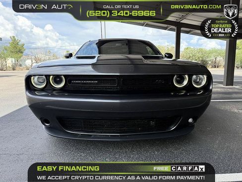Used 2018 Dodge Challenger R/T w/ Driver Convenience Group RWD image 2
