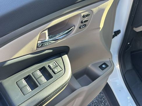 Certified 2023 Honda Ridgeline RTL image 14