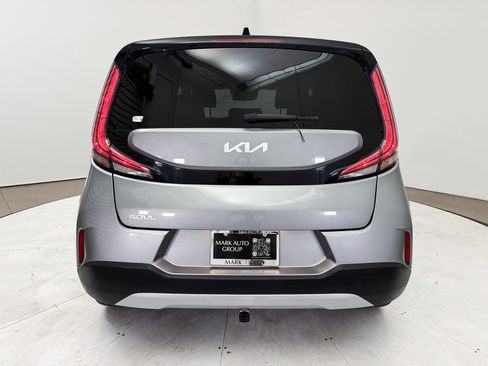 Used 2023 Kia Soul LX w/ LX Technology Package FWD image 13