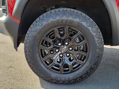 Used 2026 Chevrolet Colorado Trail Boss AWD/4WD image 28