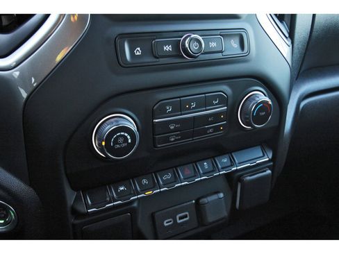 Used 2024 Chevrolet Silverado 1500 Custom image 25