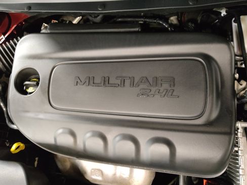 Used 2021 Jeep Cherokee Latitude Plus image 30